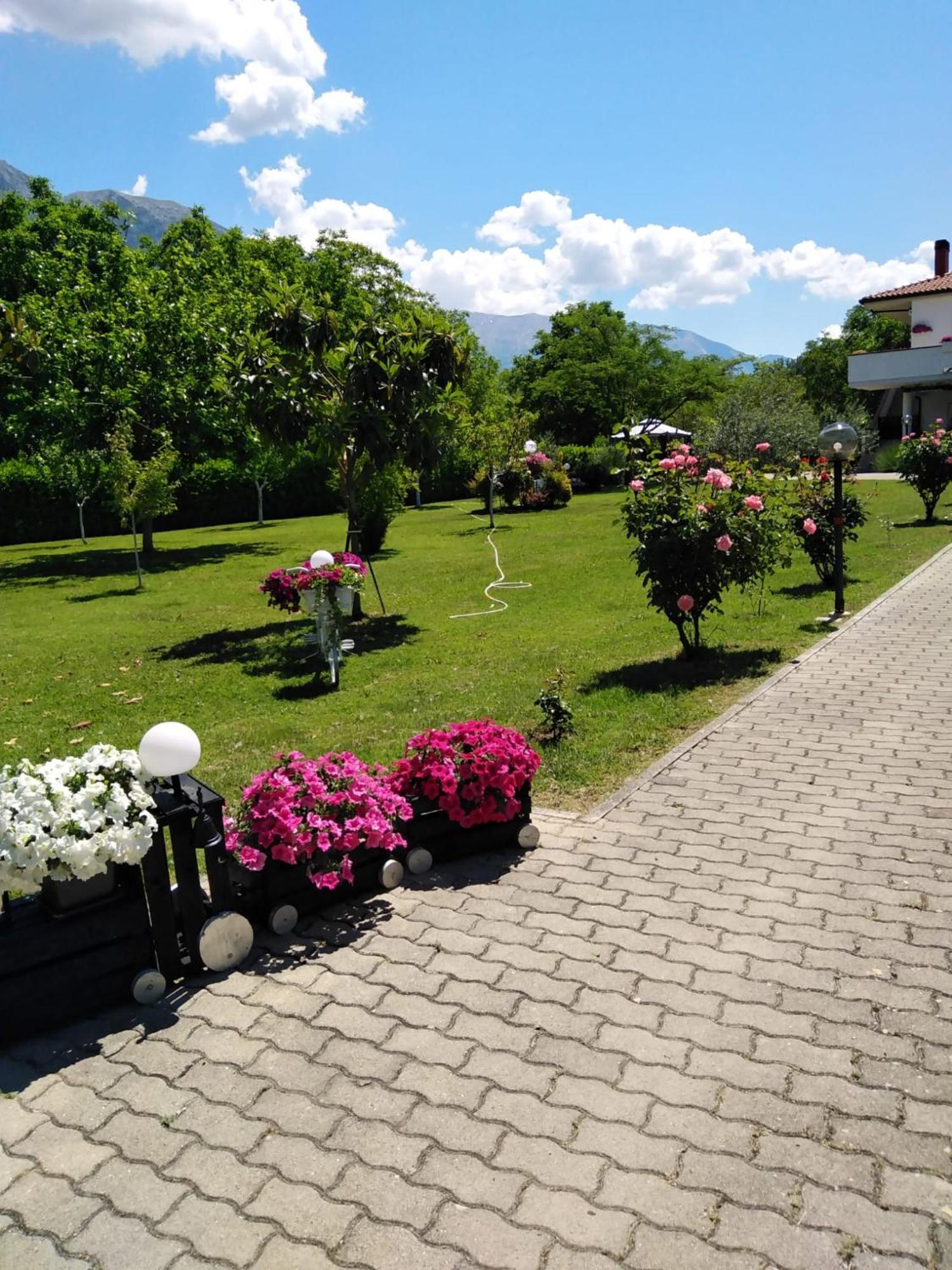 Parco Delle Rose Villa Sulmona Bagian luar foto
