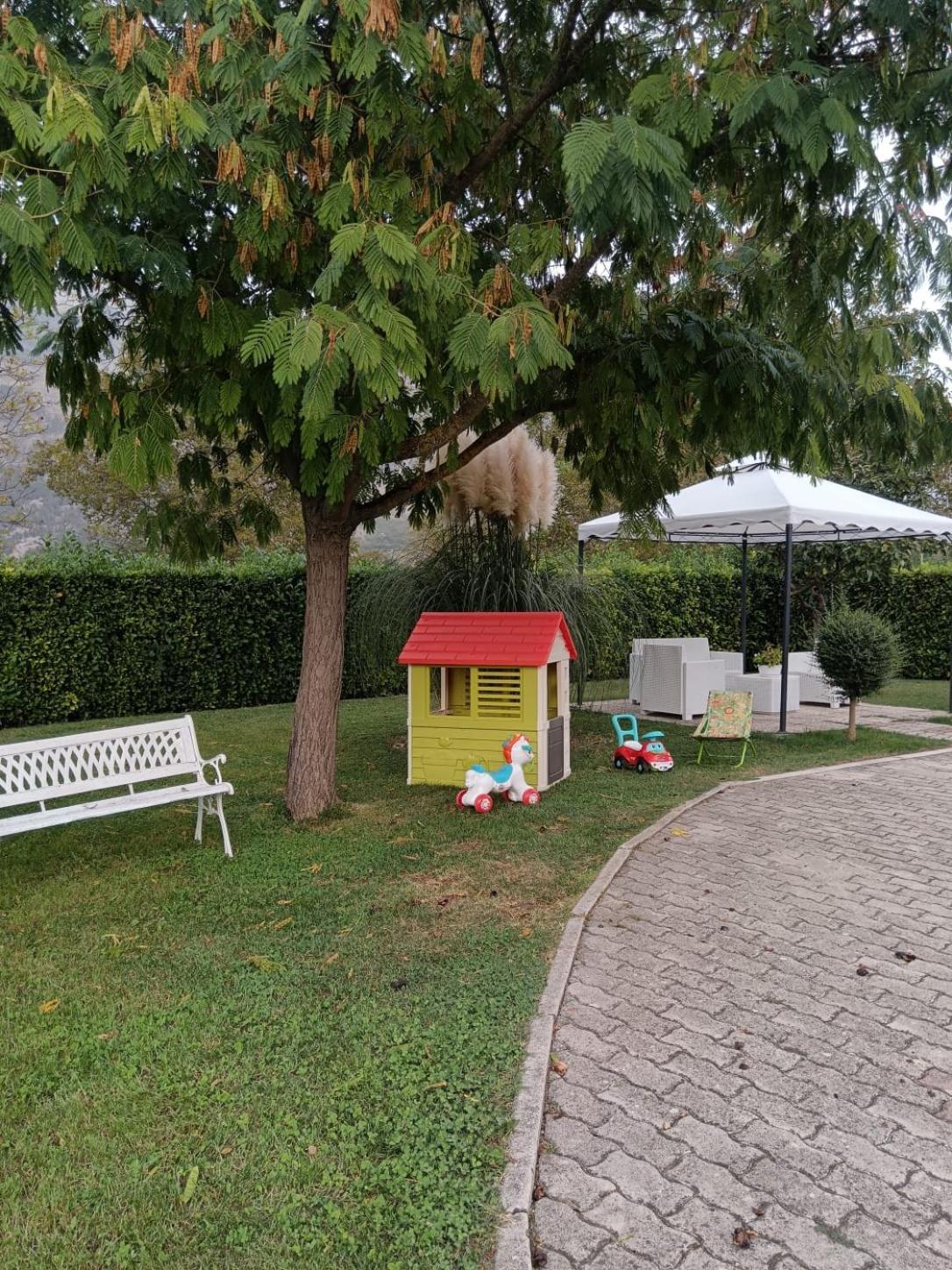 Parco Delle Rose Villa Sulmona Bagian luar foto